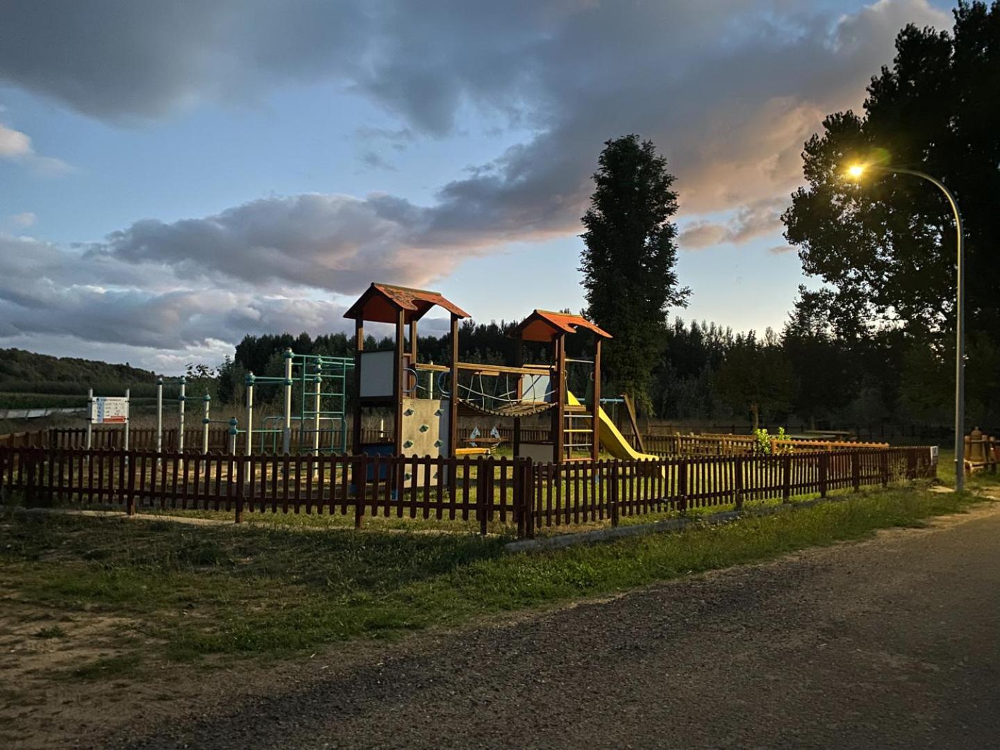 Descubre La Cepedana: Casa Rural Con Encanto En Cogorderos, A Solo 10 Km De Astorga Buitenkant foto